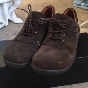 Brown Suede Footprints Shoes